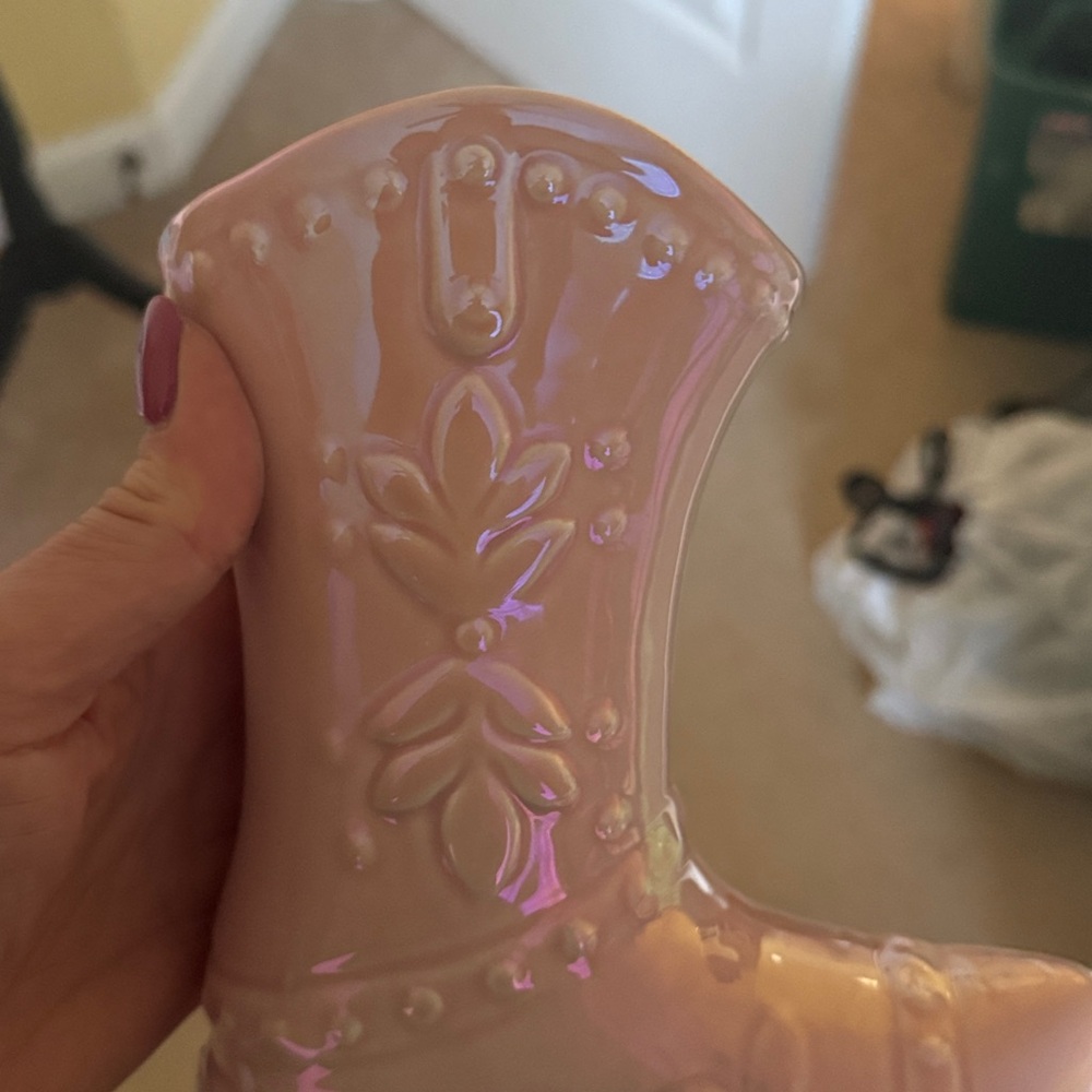 Jessica Simpson Pink Boot Candle Holder - Picture 7 of 9
